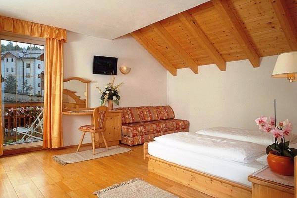 Hotel San Leonardo Badia  Room photo